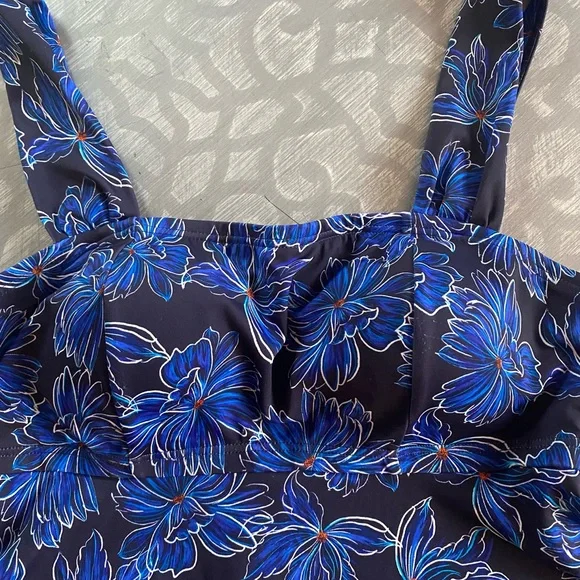 Swimsuits for all tankini top women’s size 8 - Picture 3 of 4